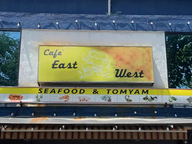 Cafe East Meets West