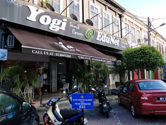 Yogi Cafe
