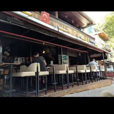 Ceneviz Cafe & Bar