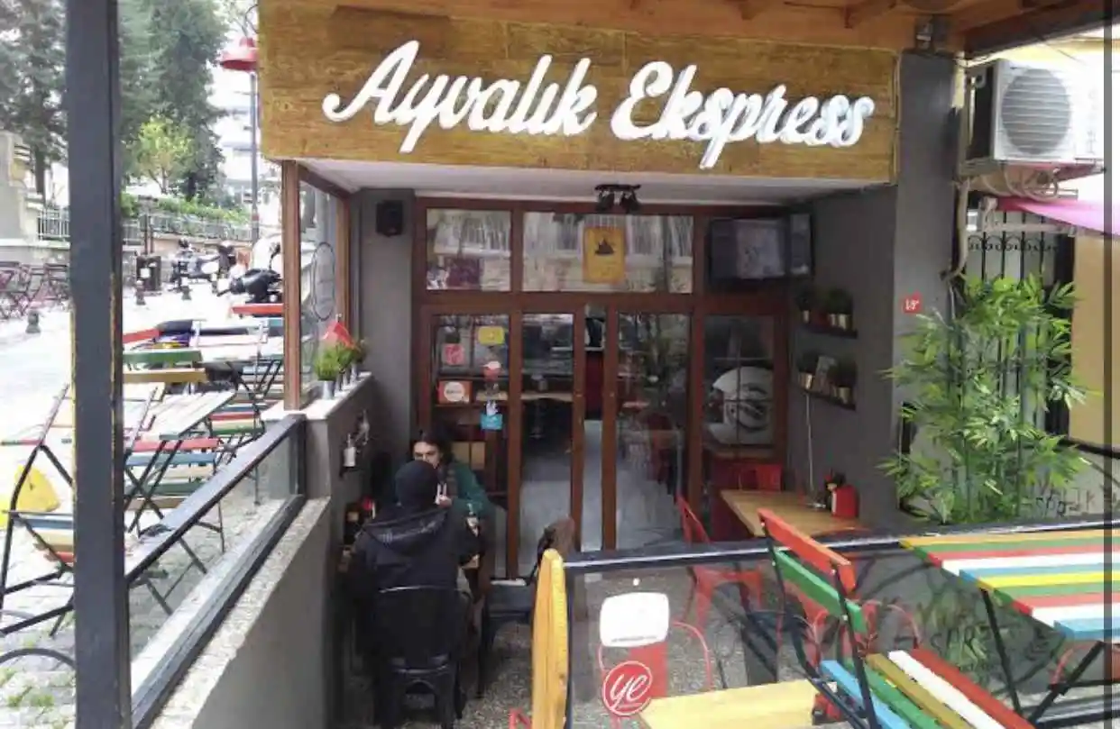 Ayvalık Ekspress