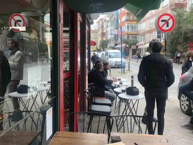 Cafe Loop'nin yemek ve ambiyans fotoğrafları 4