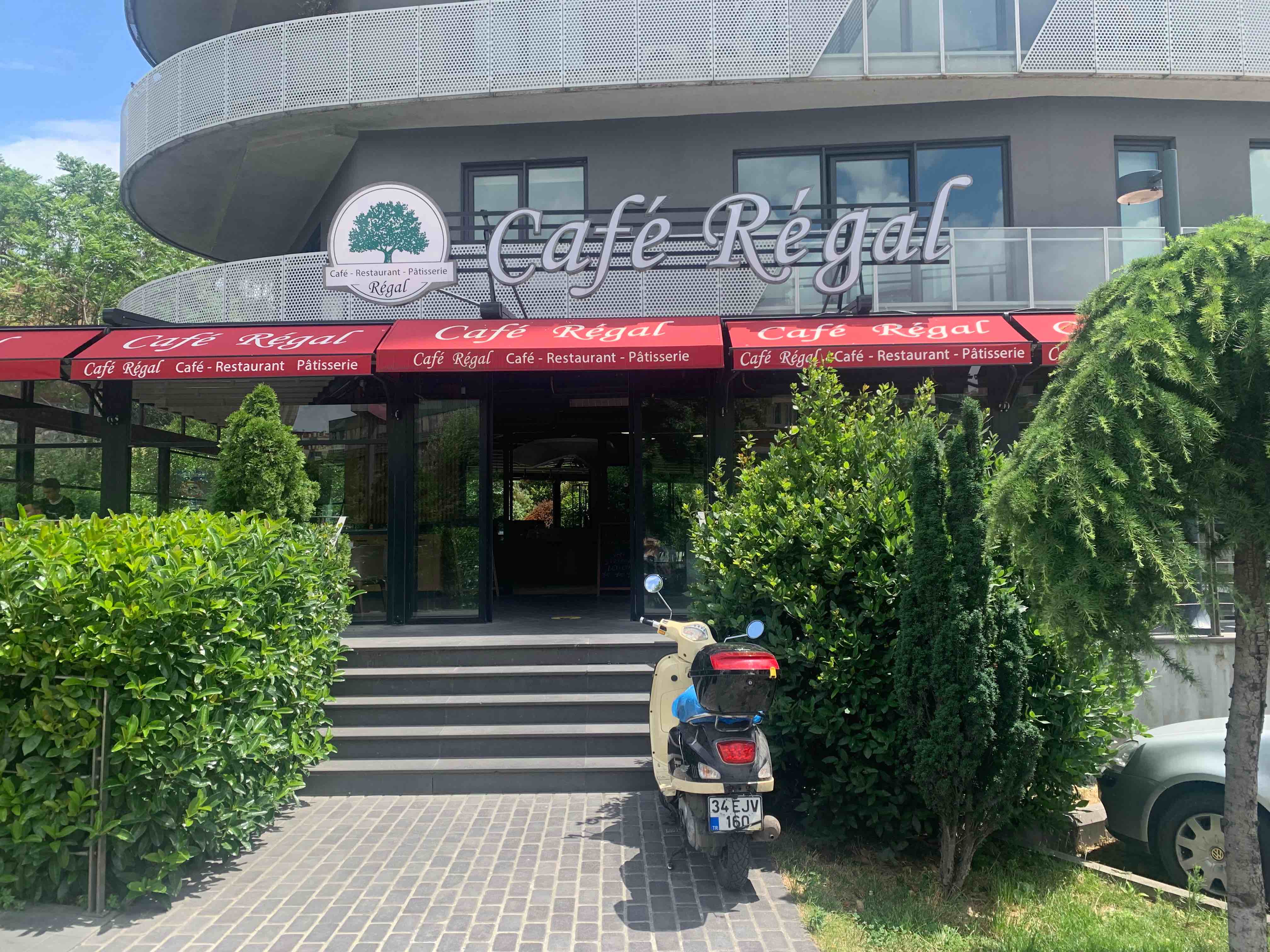 Cafe Regal yeri ve telefon numarası.İstanbul, İstanbul restoran