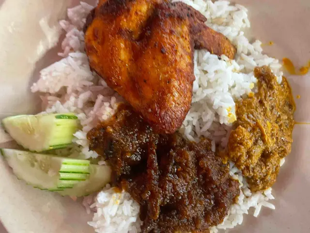 mek siti nasi kerabu Food Photo 1