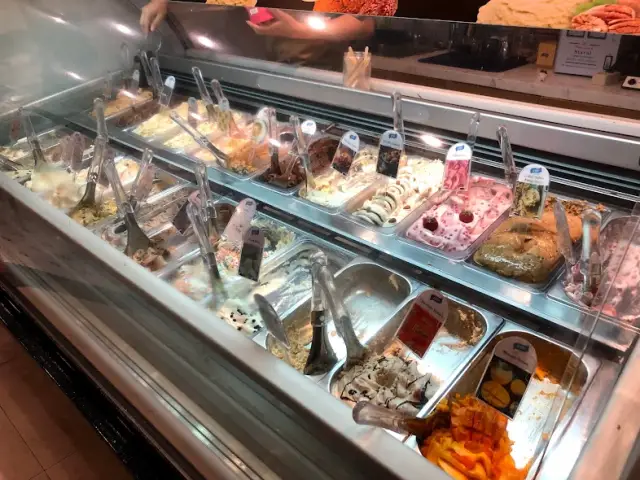 Gambar Makanan Vilo Gelato GreenVille 1