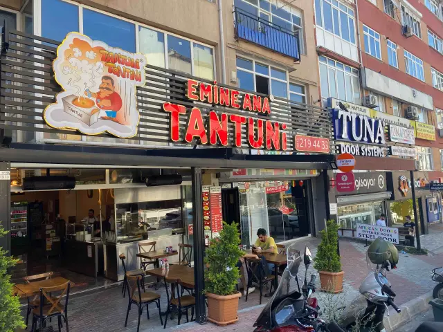 Emine Ana Tantuni'nin yemek ve ambiyans fotoğrafları 1