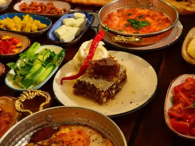 Ortaköy Van Kahvaltı Salonu'nin yemek ve ambiyans fotoğrafları 4