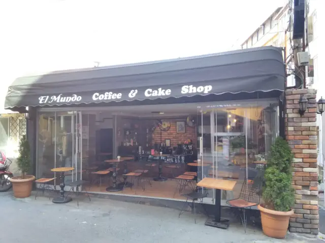 El Mundo Coffee & Cake Shop'nin yemek ve ambiyans fotoğrafları 3