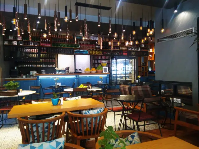 Hadiqa Cafe & Restaurant'nin yemek ve ambiyans fotoğrafları 27
