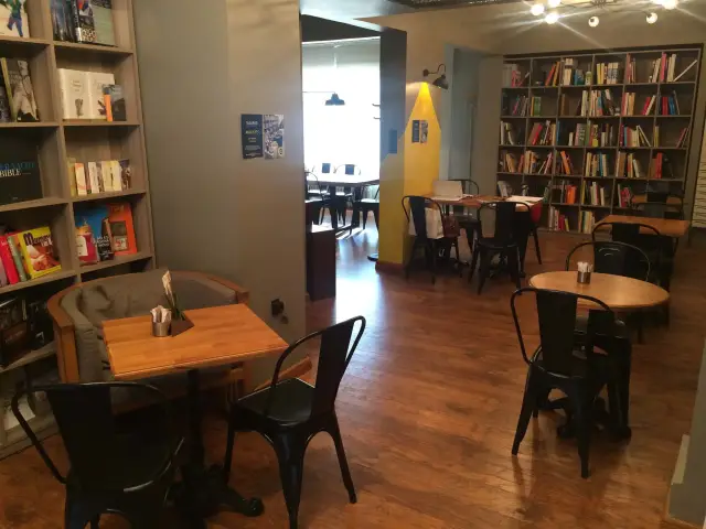 Tasarım Bookshop & Cafe'nin yemek ve ambiyans fotoğrafları 9
