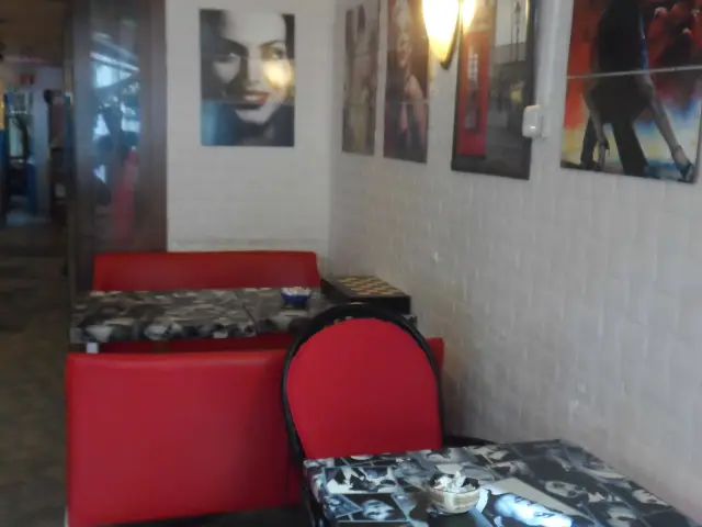 İstanbull Cafe'nin yemek ve ambiyans fotoğrafları 9