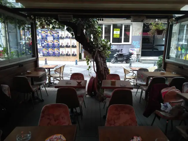 İstanbull Cafe'nin yemek ve ambiyans fotoğrafları 14