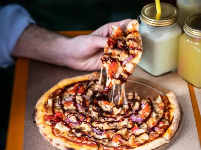 Yumm Pizza'nin yemek ve ambiyans fotoğrafları 14