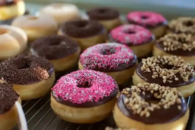 Boston Donuts'nin yemek ve ambiyans fotoğrafları 3