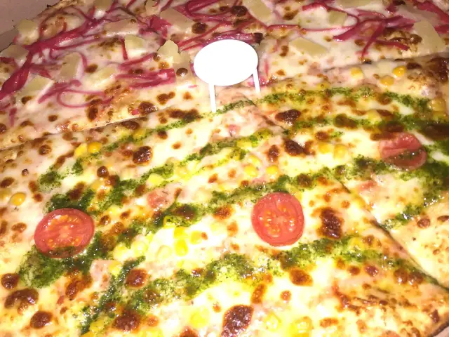 Pizza V'nin yemek ve ambiyans fotoğrafları 18