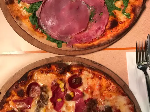 Yumm Pizza'nin yemek ve ambiyans fotoğrafları 54