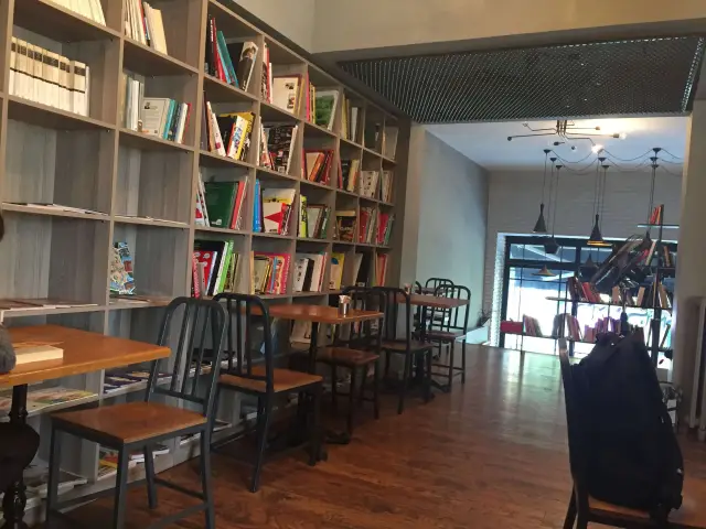 Tasarım Bookshop & Cafe'nin yemek ve ambiyans fotoğrafları 39