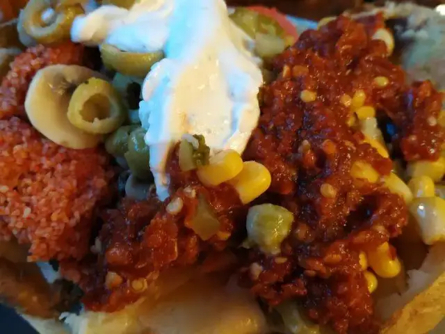 Qütük Waffle Kumpir'nin yemek ve ambiyans fotoğrafları 23