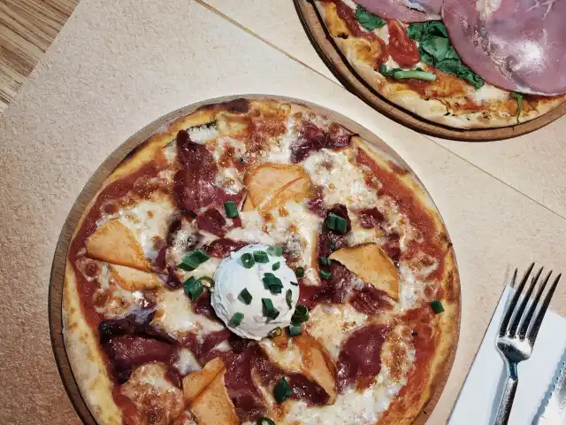 Yumm Pizza'nin yemek ve ambiyans fotoğrafları 57