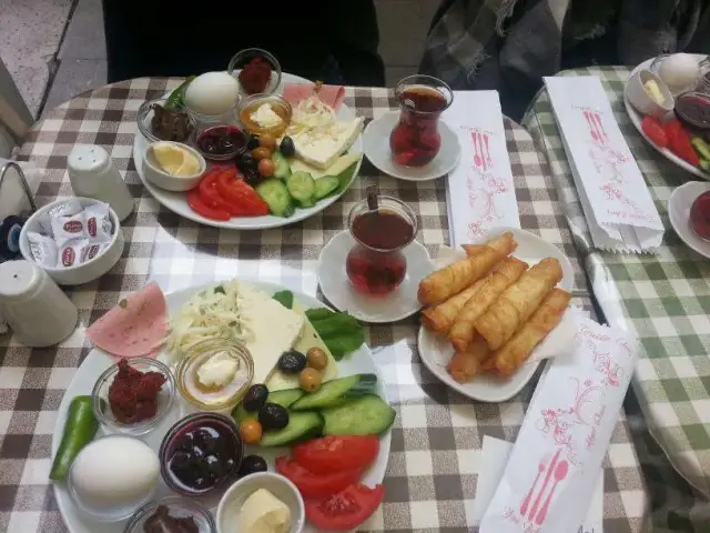 Beşiktaş Zeytindalı Kahvaltı'nin yemek ve ambiyans fotoğrafları 18