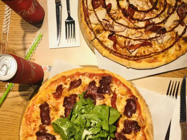 Yumm Pizza'nin yemek ve ambiyans fotoğrafları 67