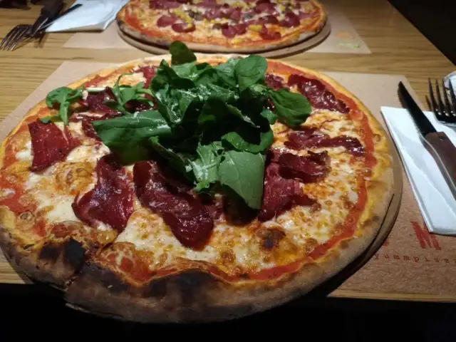 Yumm Pizza'nin yemek ve ambiyans fotoğrafları 76