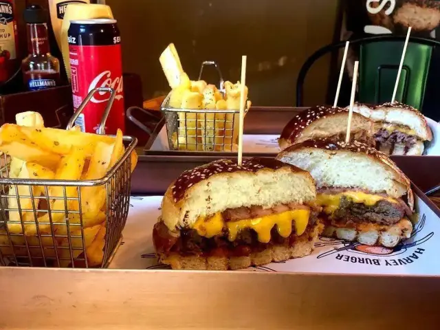 Harvey Burger'nin yemek ve ambiyans fotoğrafları 9
