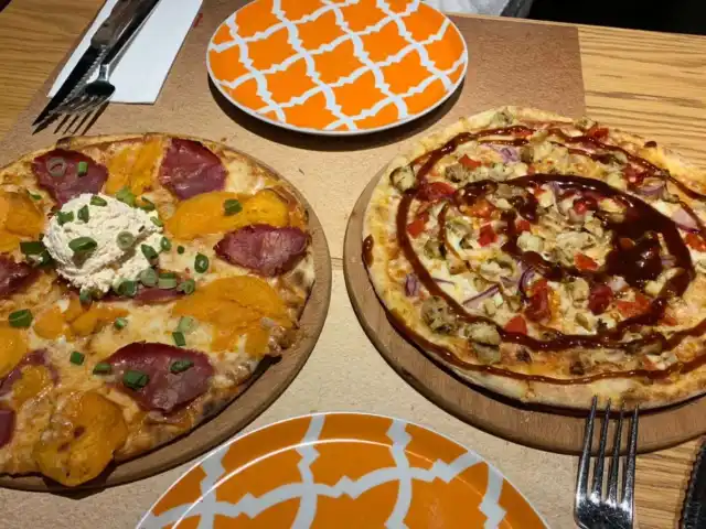 Yumm Pizza'nin yemek ve ambiyans fotoğrafları 41