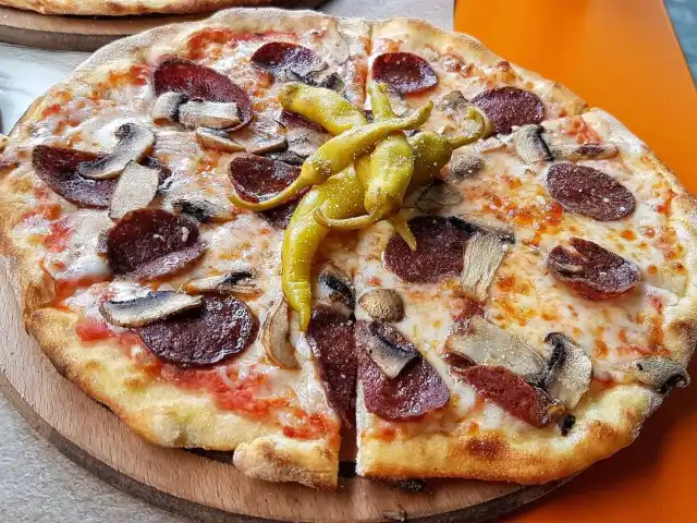 Yumm Pizza'nin yemek ve ambiyans fotoğrafları 44