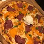 Yumm Pizza'nin yemek ve ambiyans fotoğrafları 5