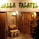 Yalla Falafel'nin yemek ve ambiyans fotoğrafları 1
