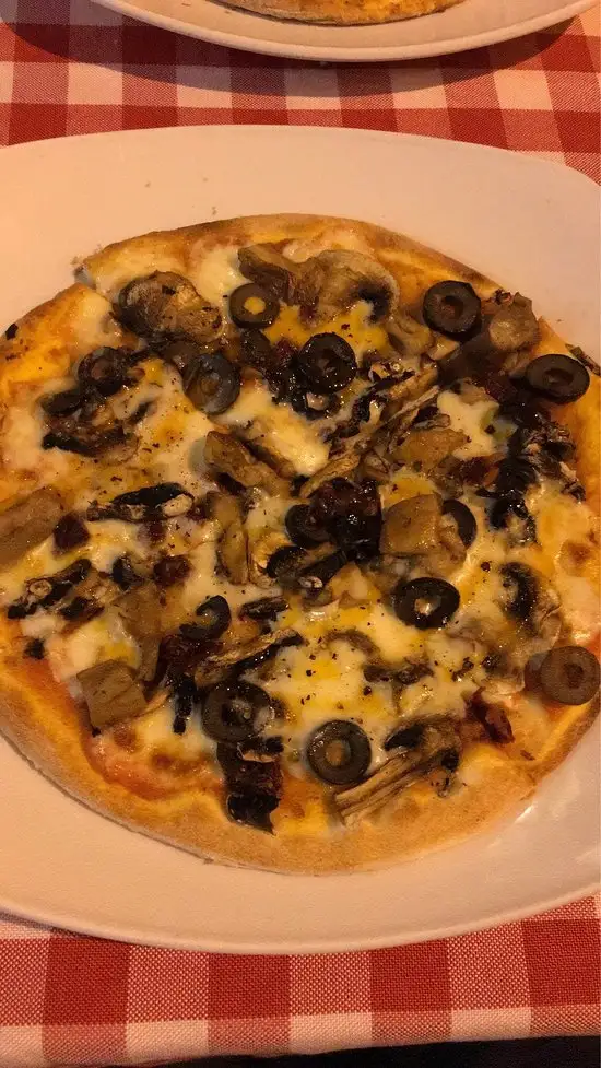 Pizano Pizzeria'nin yemek ve ambiyans fotoğrafları 7