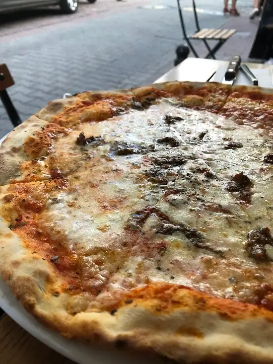 Pizzeria Il Pellicano'nin yemek ve ambiyans fotoğrafları 25