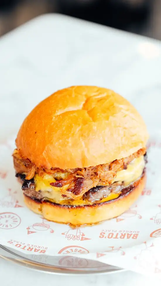 Barto's Burger Place'nin yemek ve ambiyans fotoğrafları 16