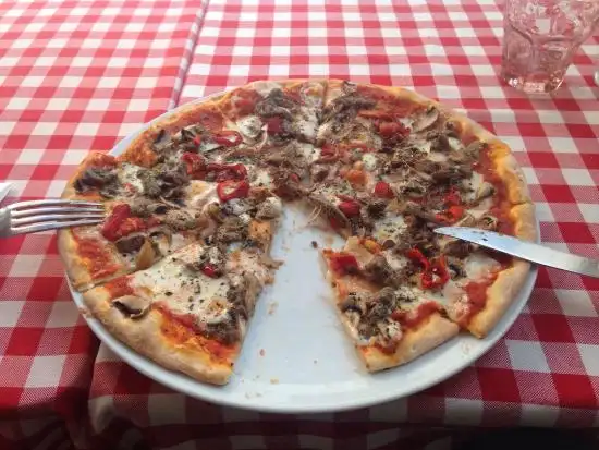 Pizano Pizzeria'nin yemek ve ambiyans fotoğrafları 6