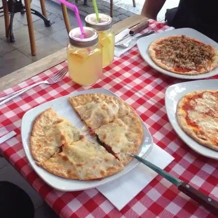 Pizano Pizzeria'nin yemek ve ambiyans fotoğrafları 11