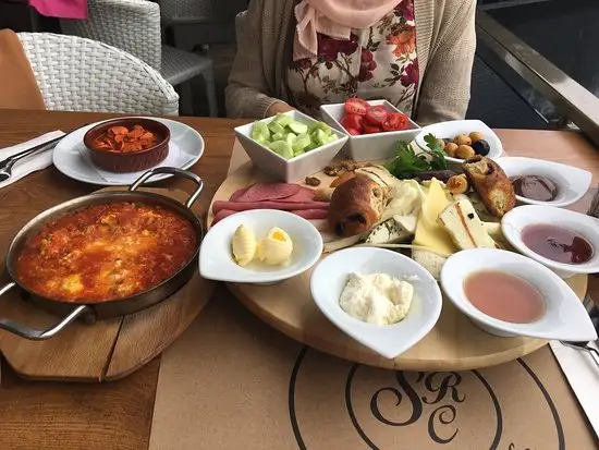 Sahil Rest Cafe'nin yemek ve ambiyans fotoğrafları 1