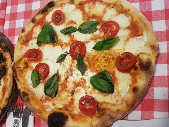 Emporio Pizza & Pasta'nin yemek ve ambiyans fotoğrafları 15