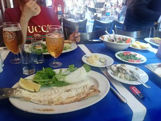 Beşiktaş Çarşı Balık Restoran'nin yemek ve ambiyans fotoğrafları 4