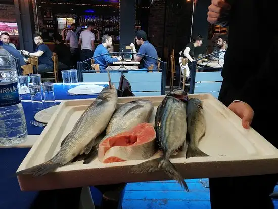 Beşiktaş Çarşı Balık Restoran'nin yemek ve ambiyans fotoğrafları 7