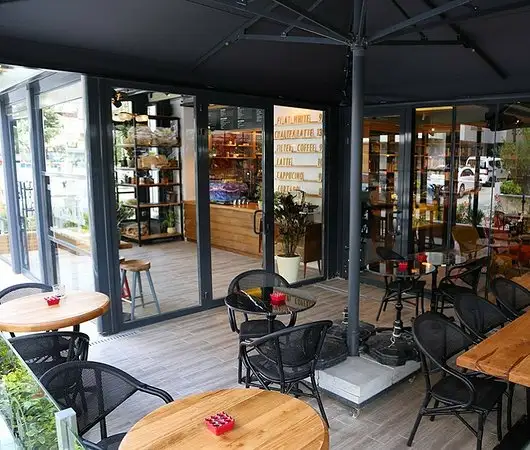 Books & Coffee Caddebostan'nin yemek ve ambiyans fotoğrafları 3
