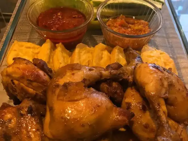 Gambar Makanan Ayam Bakar Sogo 8