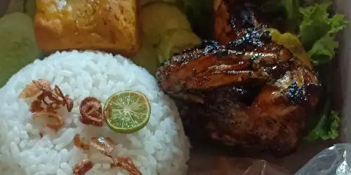 Ayam Bakar Enggal, Taman Jajan Kesehatan