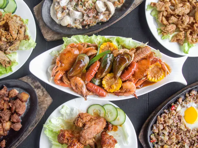 Comfort Zone Bar & Restaurant - Mayon Avenue Food Photo 1