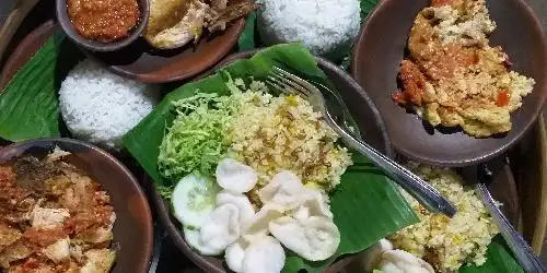 Omah Lawas Warung Makan dan Kopi, Cupuwatu