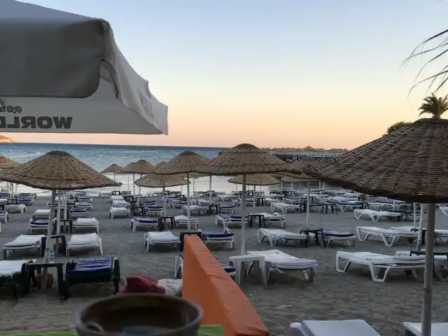 Bambaka Beach Cafe & Bar'nin yemek ve ambiyans fotoğrafları 11