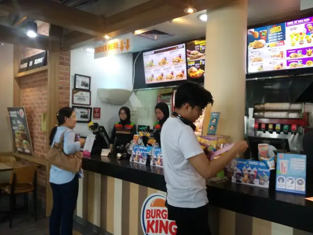 Gambar Makanan Burger King - Lotte Shopping Avenue 2