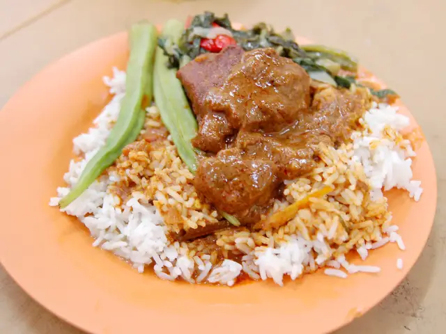 Nasi Kandar Isa Maju Food Photo 2