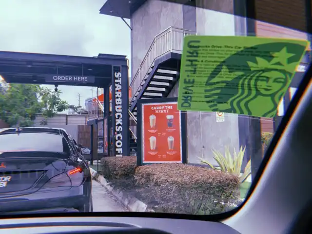 Starbucks Drive Thru Food Photo 1
