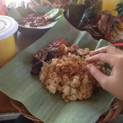 Warung Nasi Cikur Teh Nur