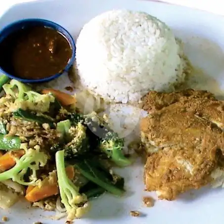 Gambar Makanan Ayam Penyet Jakarta, KL Yos Sudarso 15